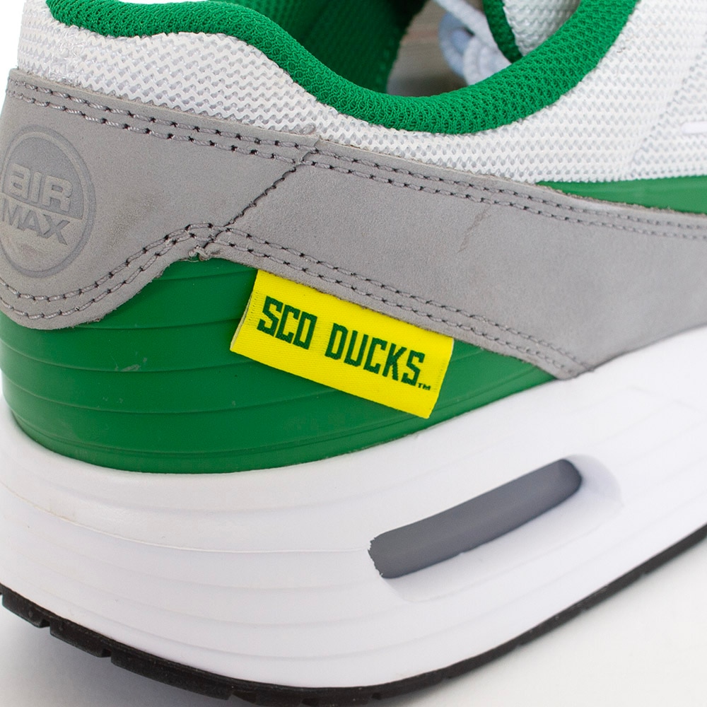Classic Oregon O, Nike, White, Shoe, Accessories, Unisex, Air Max, Verse, 2025, Sco Ducks, 932426